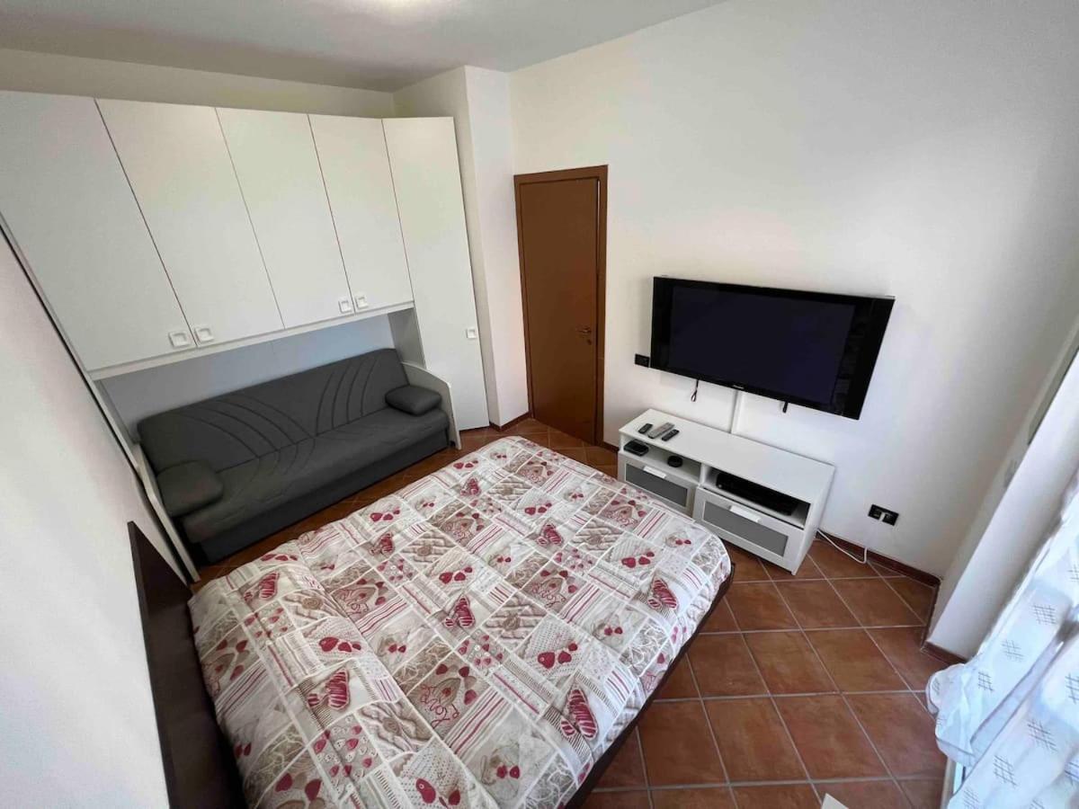 Piccolo Monolocale Confortevole Vicino A Milano Кормано Екстер'єр фото