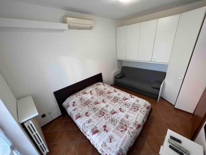 Piccolo Monolocale Confortevole Vicino A Milano Кормано Екстер'єр фото